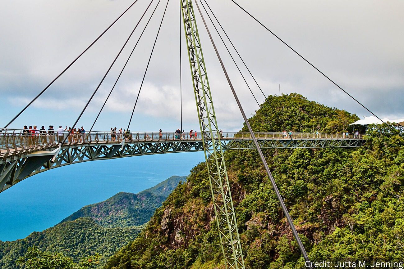 Malaysia 9-Day Tour Package with Luxury Hotels: See & Experience it ALL - tour image