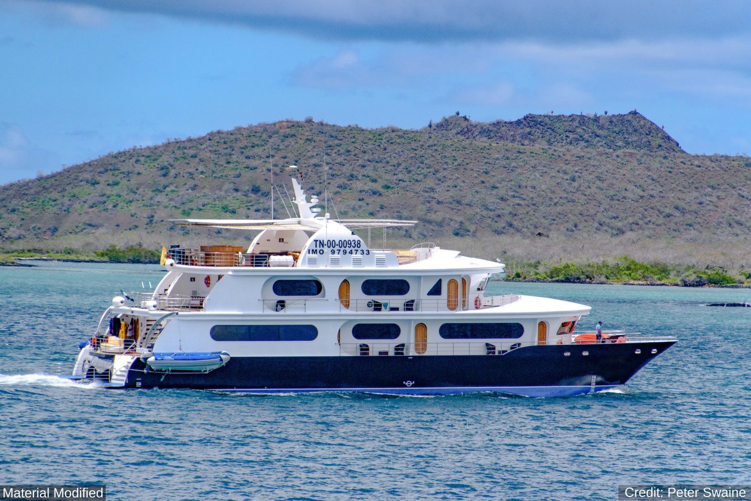 Ecuador & Galapagos Islands: See & Experience Almost it ALL in 12 Days, 1st Class Custom Tours